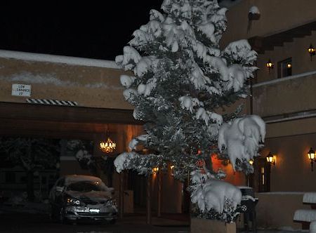 Rio Cucharas Inn Walsenburg Bagian luar foto